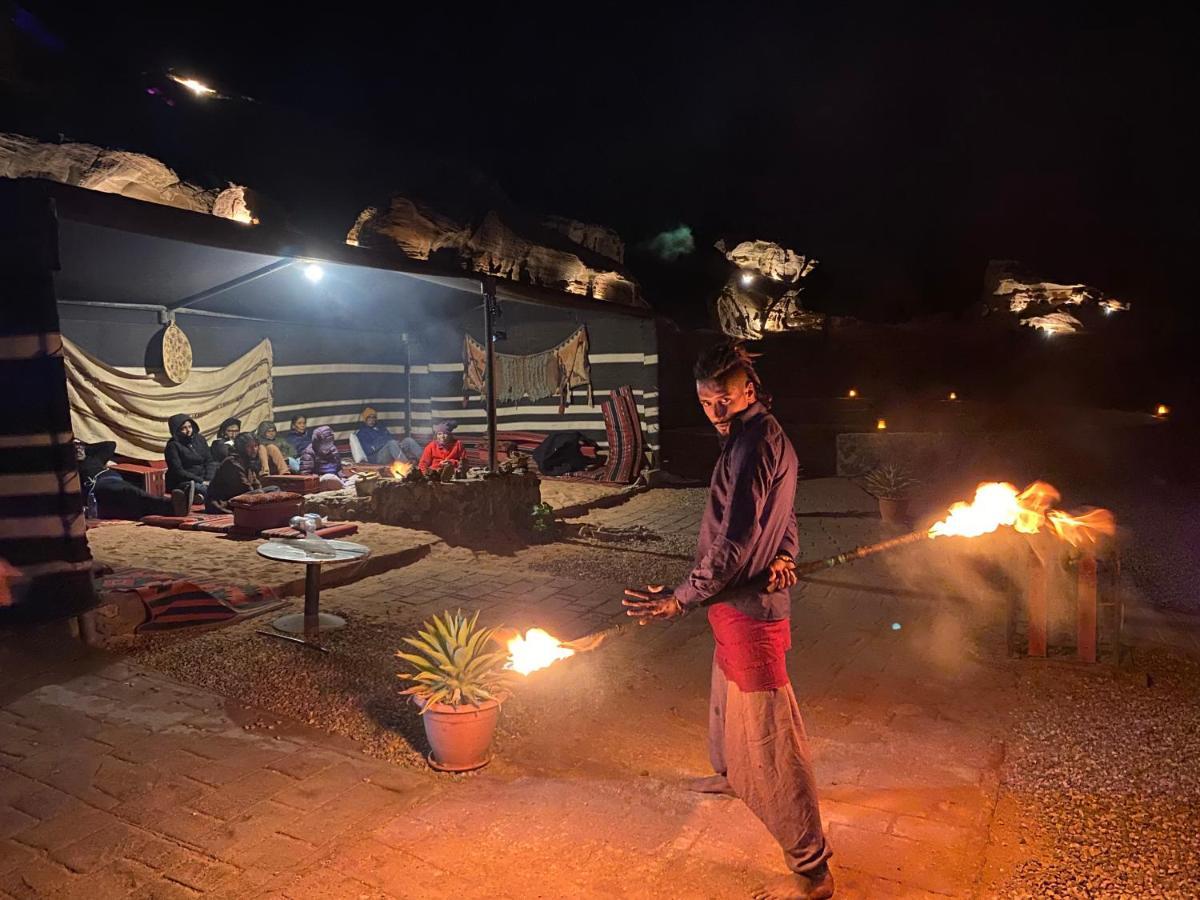 Desert Island Camp Wadi Rum Esterno foto